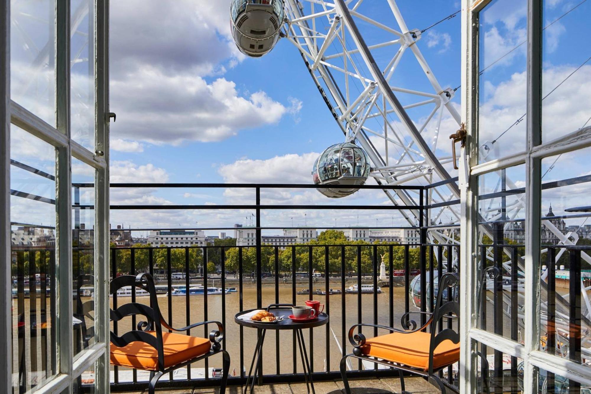 London Marriott Hotel County Hall Экстерьер фото
