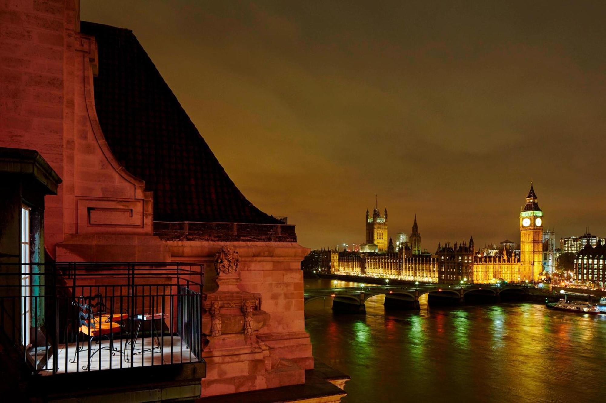 London Marriott Hotel County Hall Экстерьер фото