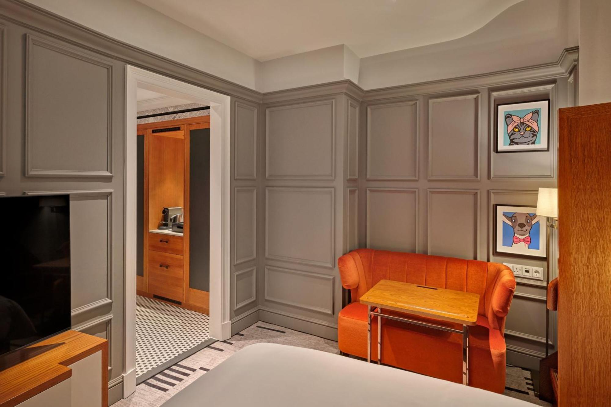 London Marriott Hotel County Hall Экстерьер фото