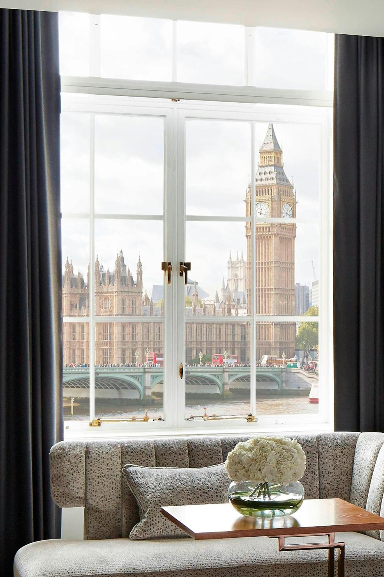 London Marriott Hotel County Hall Экстерьер фото