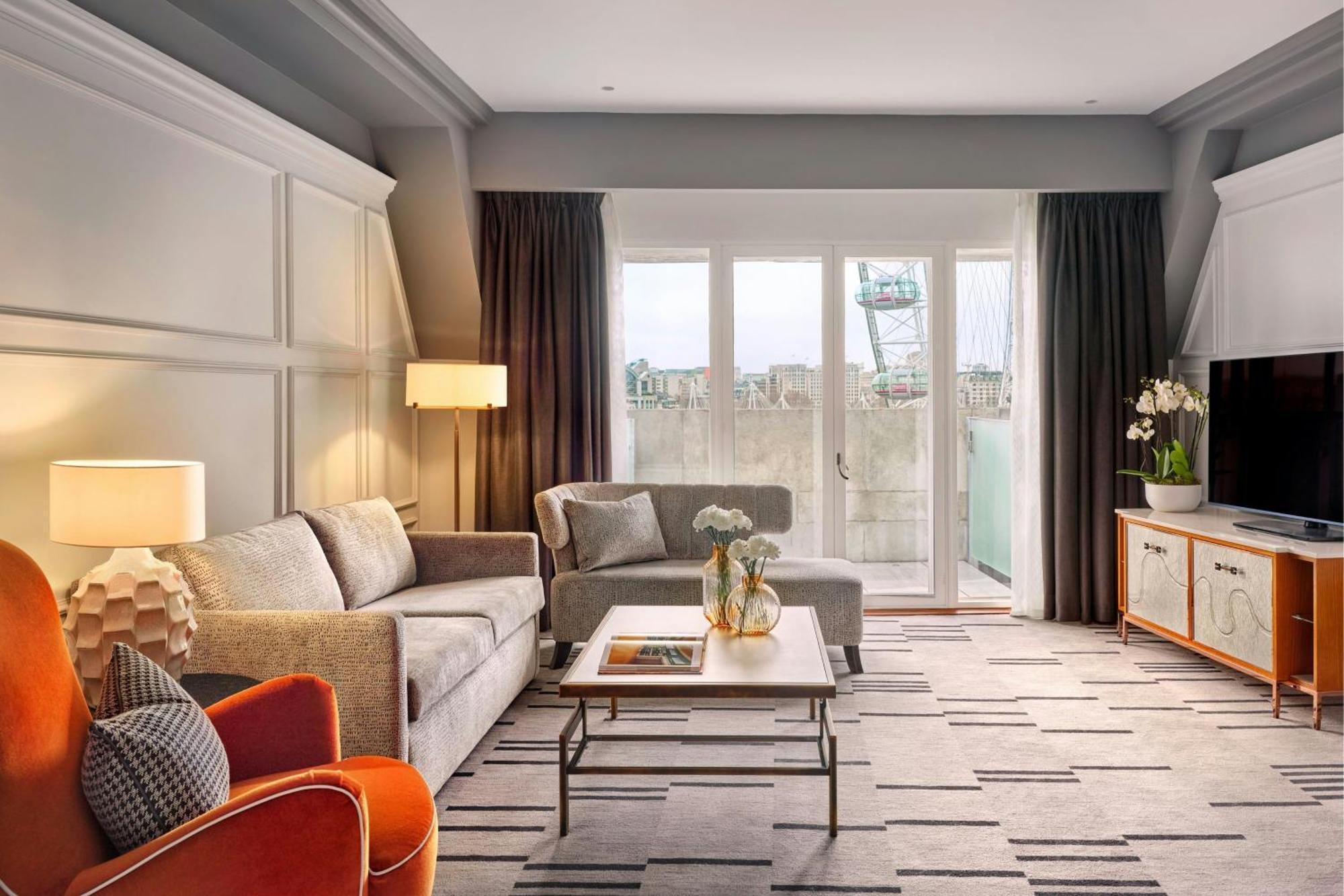 London Marriott Hotel County Hall Экстерьер фото