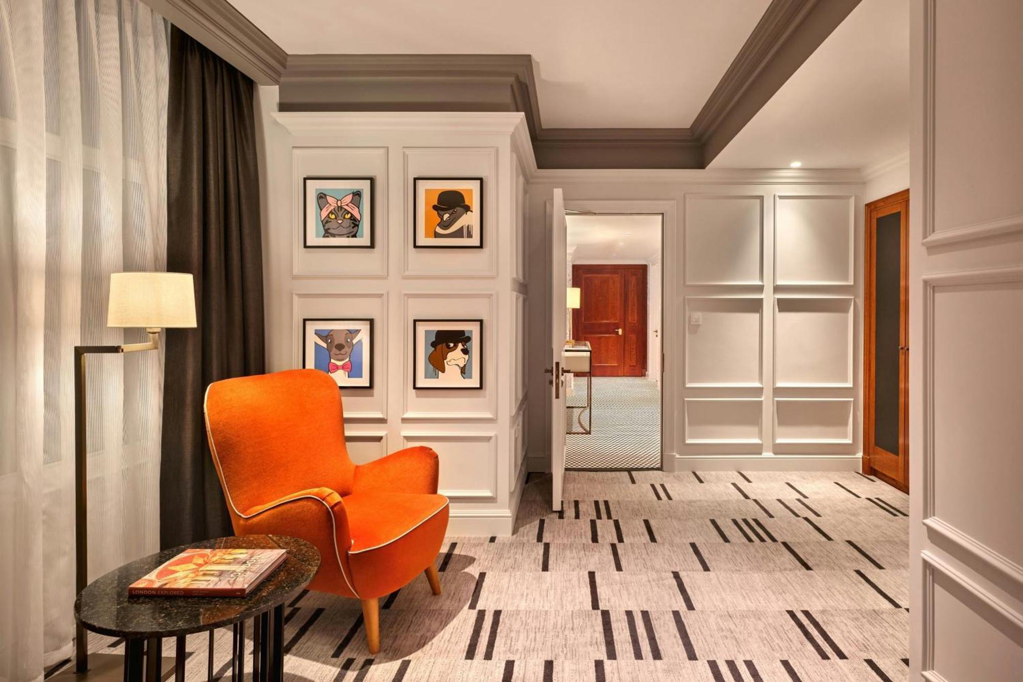 London Marriott Hotel County Hall Экстерьер фото